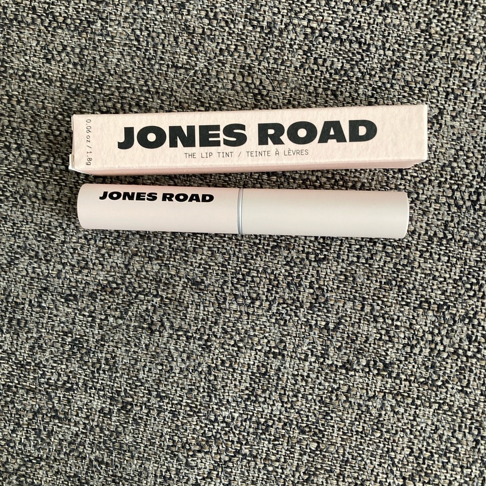 New in Box Jones Road The Lip Tint in Black Cherry - Full Size